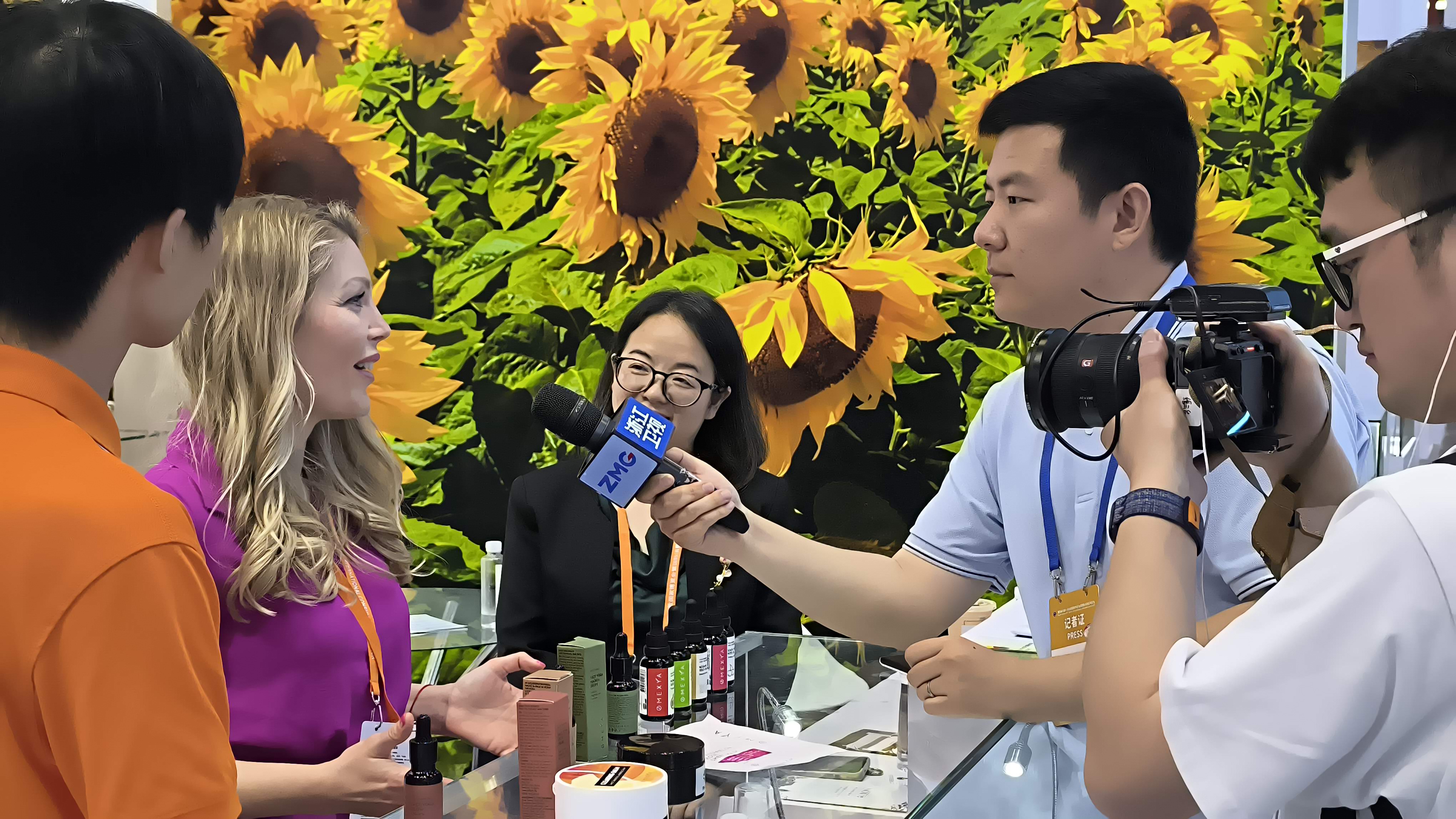 OMEXYA presentation to the media at the Ningbo exhibition.